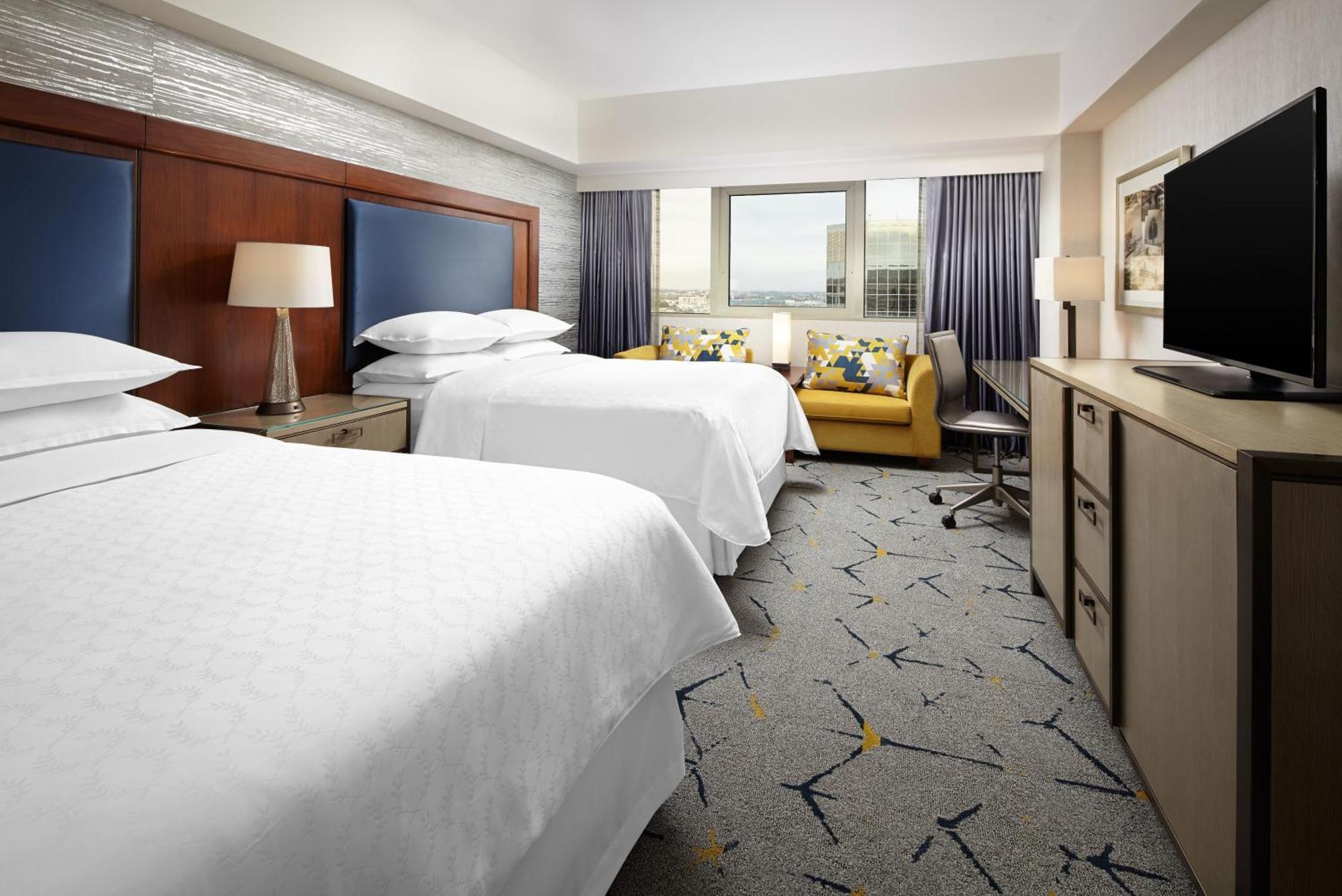 Concierge level, Guest room, 2 Queen,1548348472:JPEG